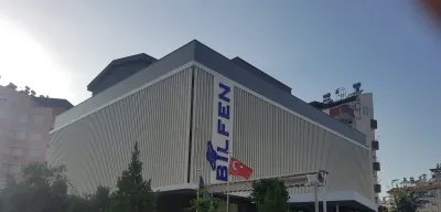 Bilfen Koleji cephesi — fotoğraf 2
